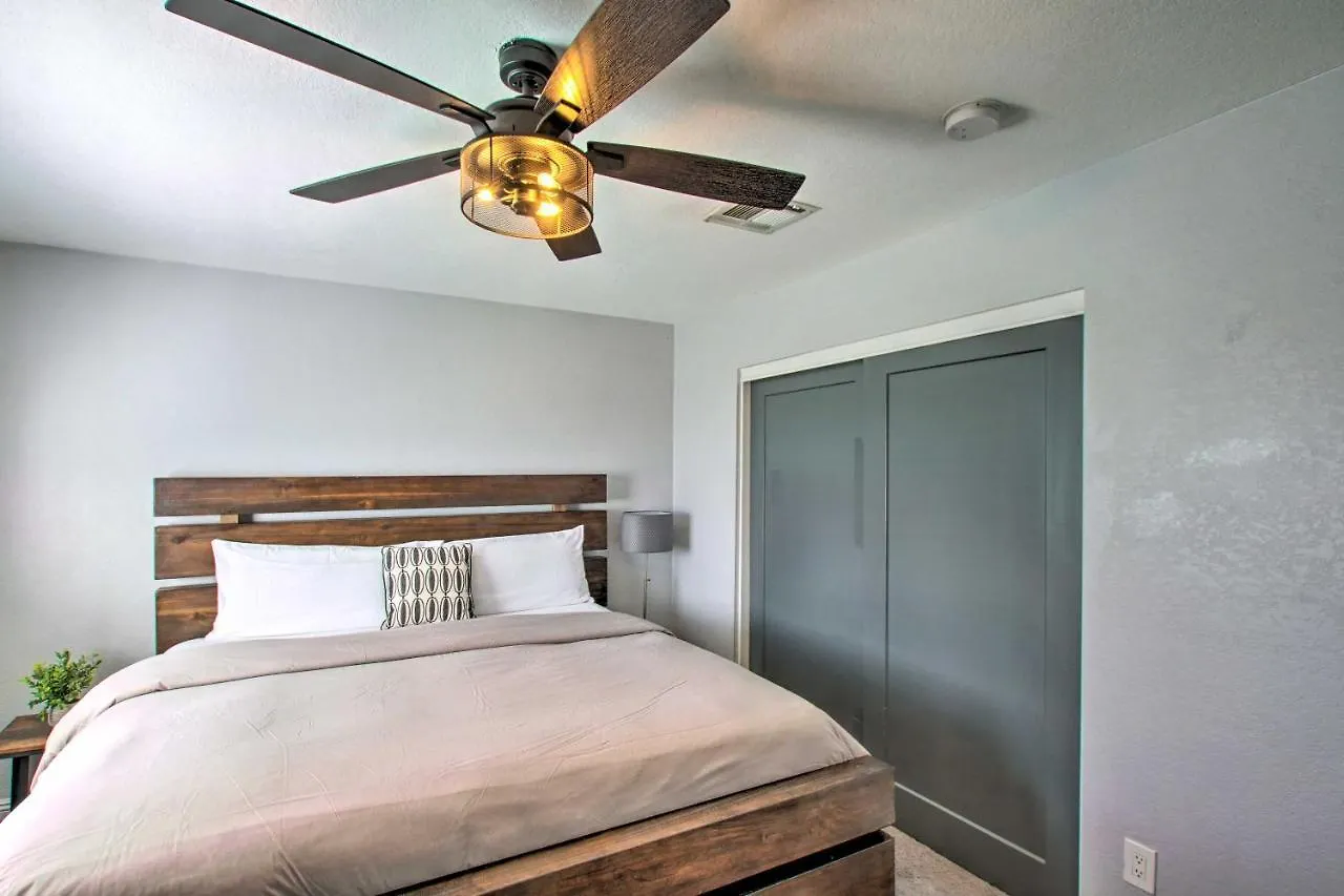 Holiday home Charming Phoenix Home With Patio About 3 Miles To Dtwn! United States