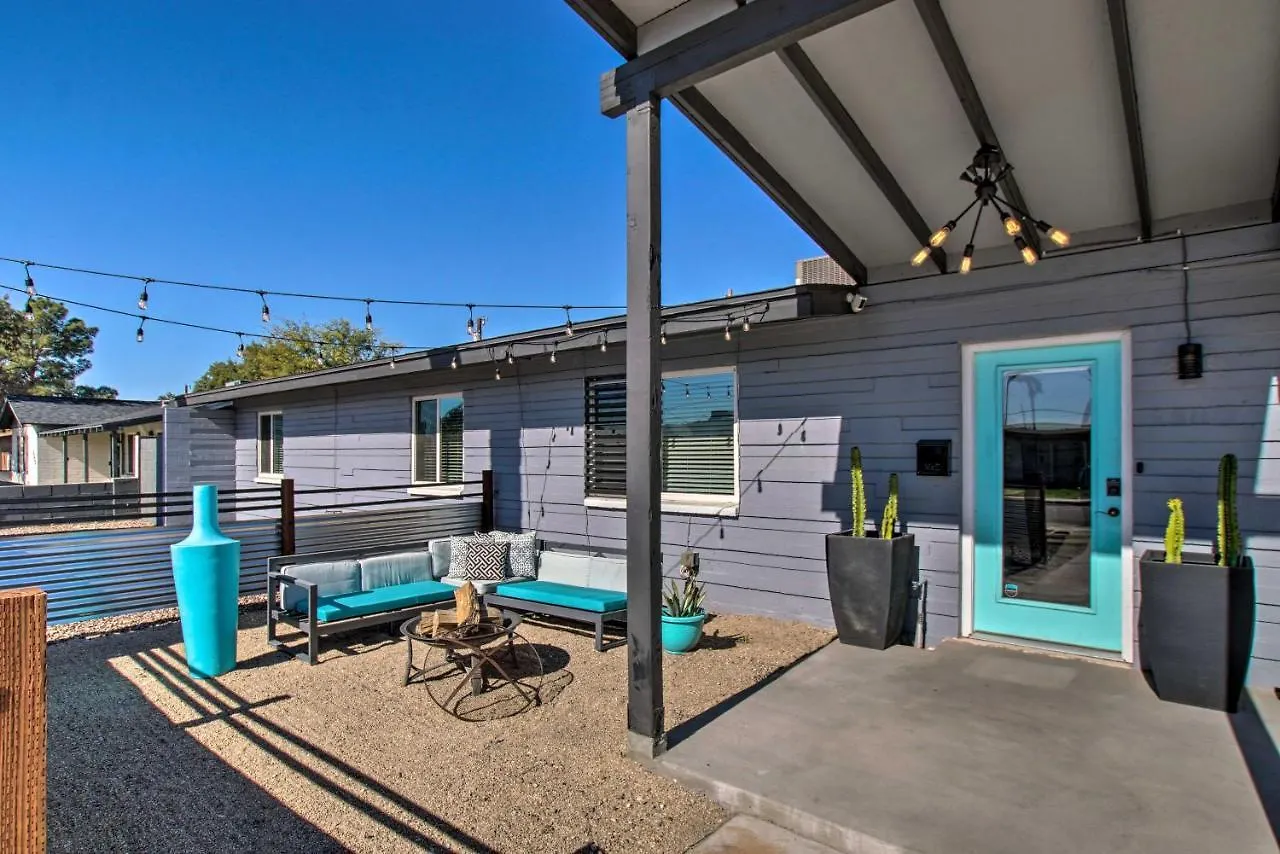 Holiday home Charming Phoenix Home With Patio About 3 Miles To Dtwn!